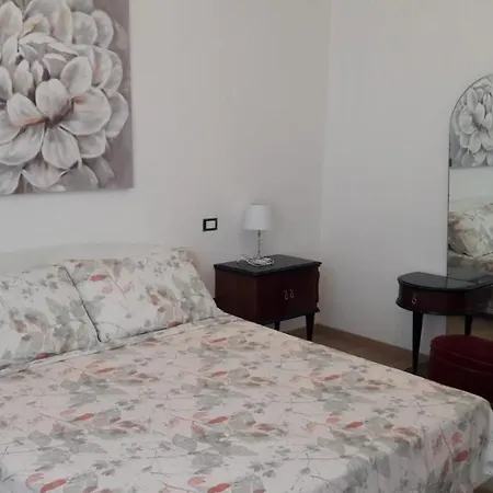 Pecciolo Port Apartment Milazzo