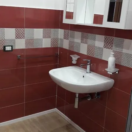 Pecciolo Port Apartment *