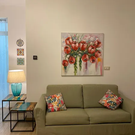 Pecciolo Port Apartment